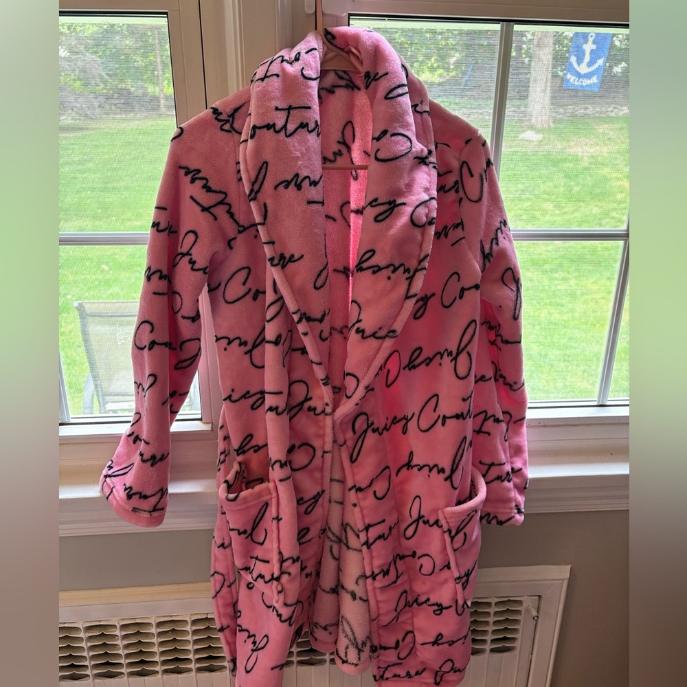 Juicy Couture Robe